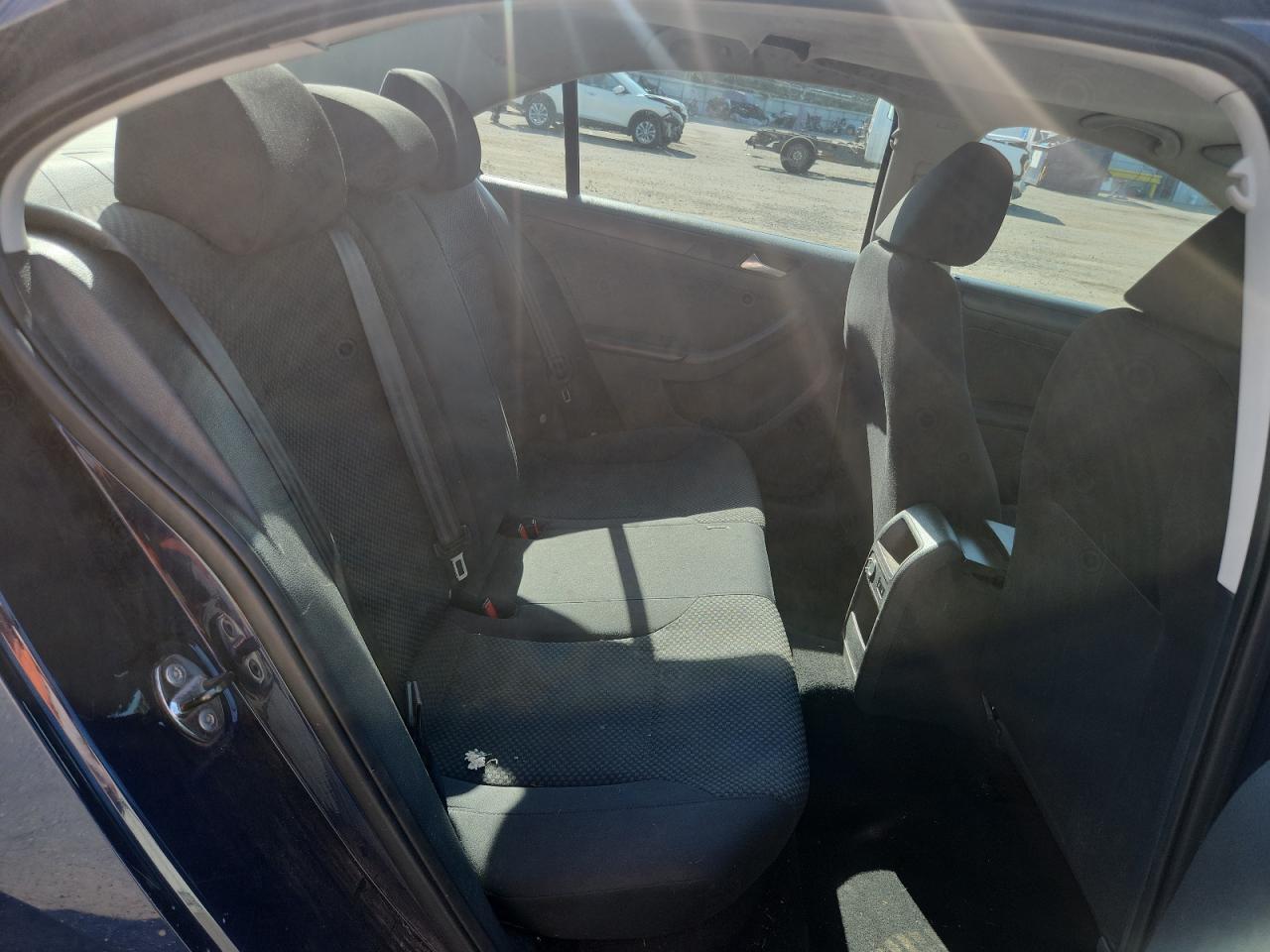 2014 Volkswagen Jetta Base VIN: 3VW2K7AJ5EM432121 Lot: 84063755