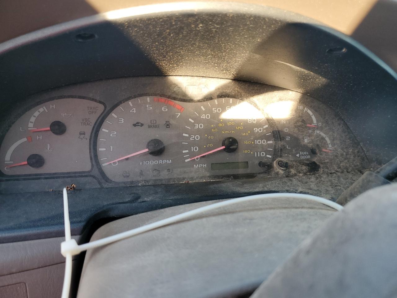 2002 Toyota Sequoia Limited VIN: 5TDZT38AX2S120885 Lot: 82451515