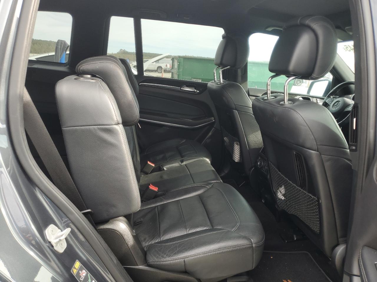 Фото: 4JGDF7DEXHA774174