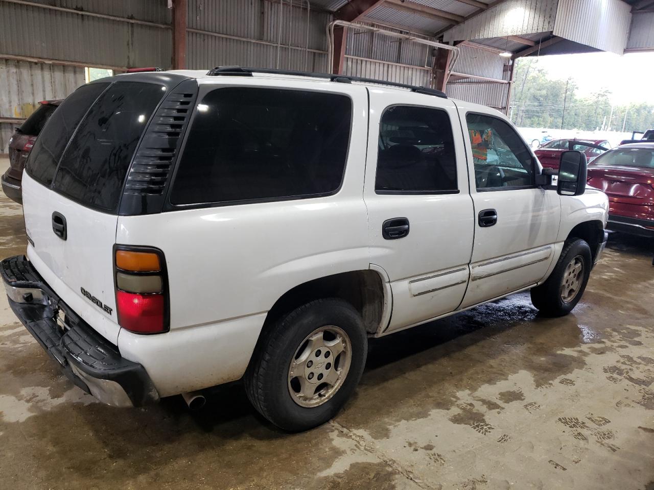 2004 Chevrolet Tahoe C1500 VIN: 1GNEC13V74R221226 Lot: 82191355