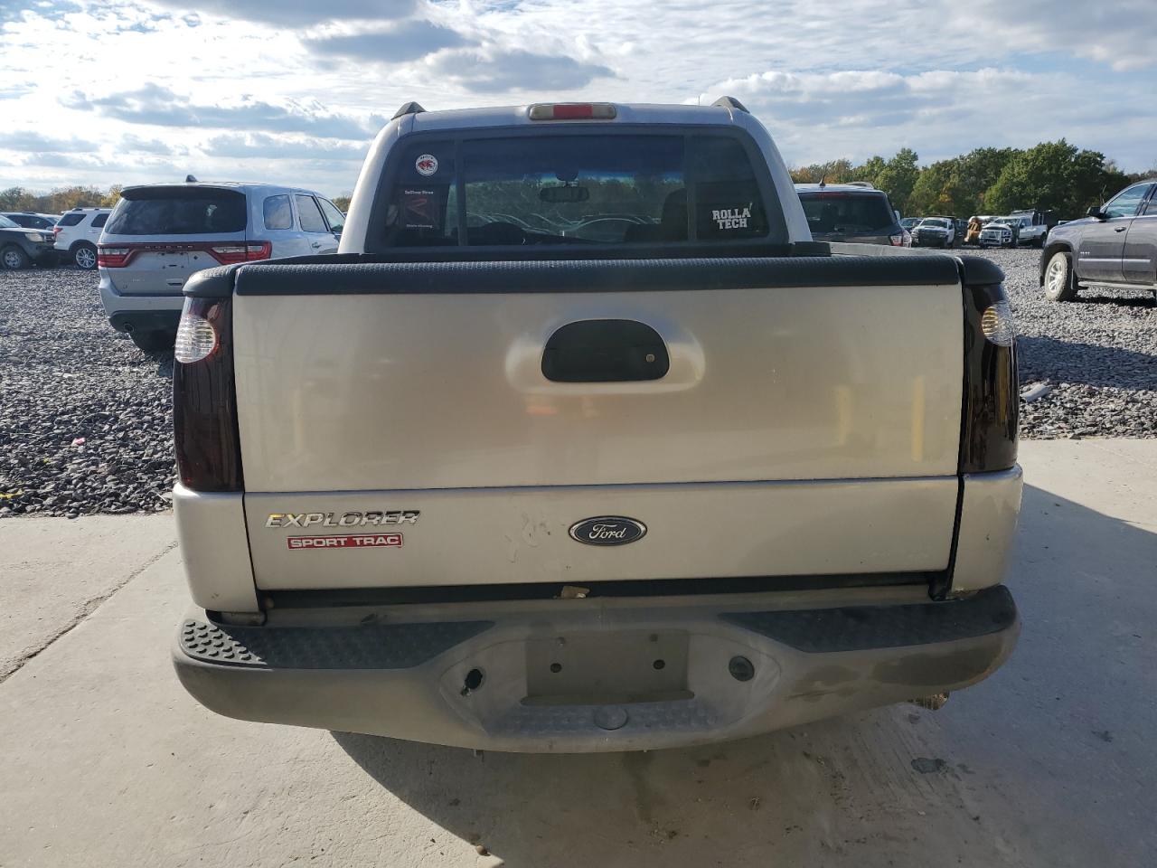 2002 Ford Explorer Sport Trac VIN: 1FMZU77E12UD25852 Lot: 90370455