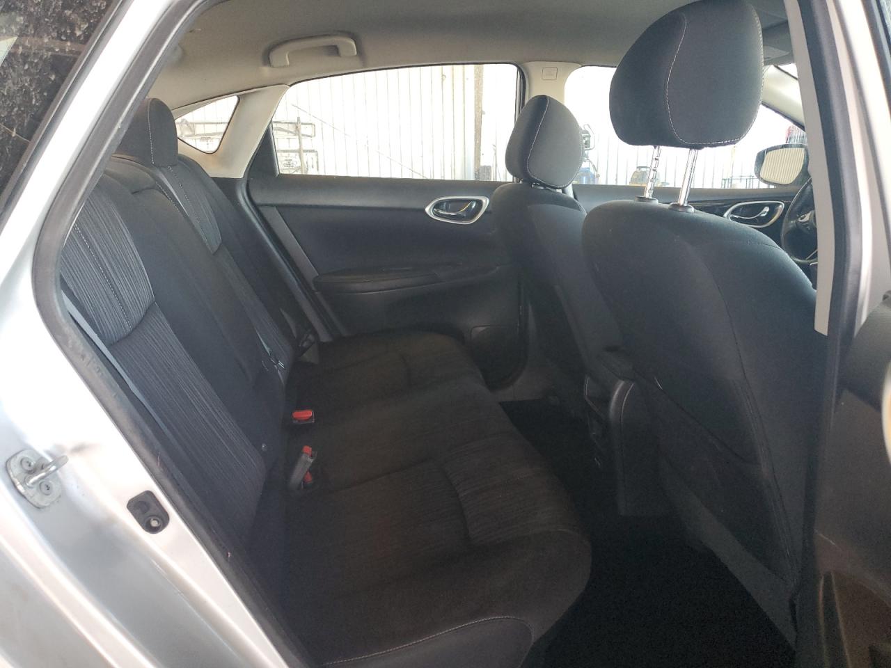 2018 Nissan Sentra S VIN: 3N1AB7AP5JL643888 Lot: 82315275