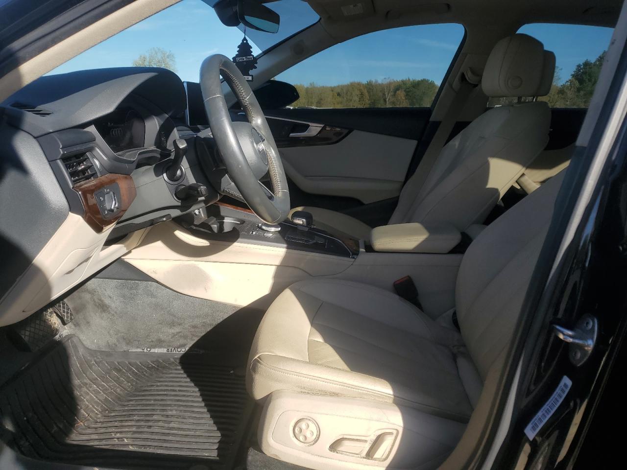 2017 Audi A4 Premium Plus VIN: WAUENAF49HN066422 Lot: 86305655