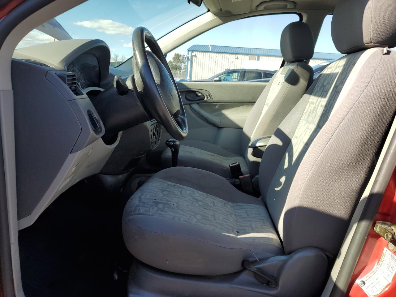 2005 Ford Focus Zx4 VIN: 1FAHP34N15W166446 Lot: 85499915