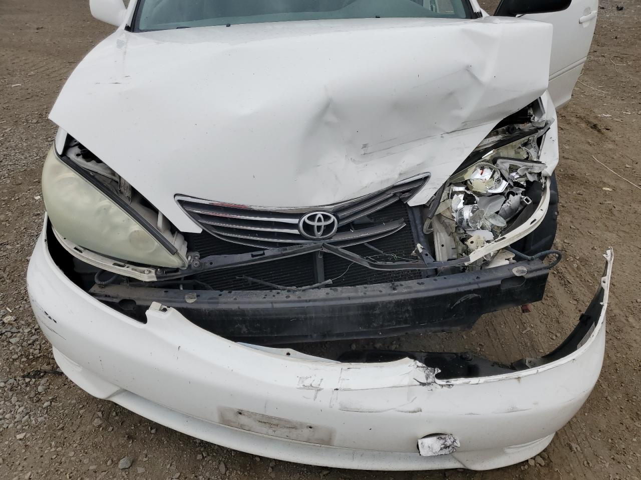 2005 Toyota Camry Le VIN: 4T1BE32K35U640354 Lot: 82371375