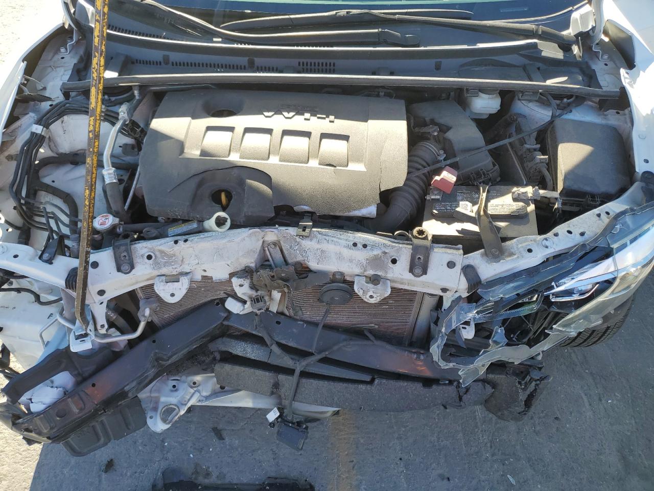 2019 Toyota Corolla L VIN: 2T1BURHE1KC242225 Lot: 90091455