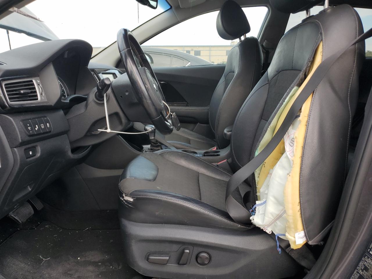 2018 Kia Niro Ex VIN: KNDCC3LC8J5145657 Lot: 86717325