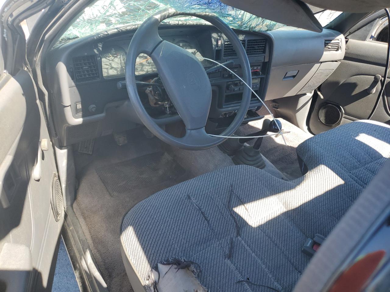 1993 Toyota Pickup 1/2 Ton Short Wheelbase VIN: JT4RN01P5P7062080 Lot: 86126965