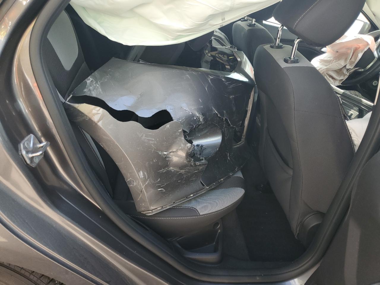 2014 Ford Focus Se VIN: 1FADP3K22EL340940 Lot: 85313875