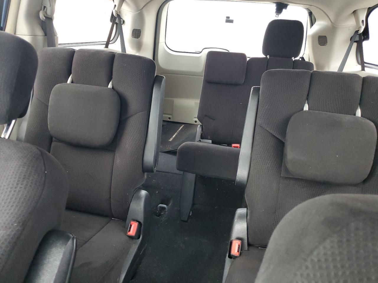 2011 Chrysler Town & Country Touring VIN: 2A4RR5DG2BR765960 Lot: 90048275