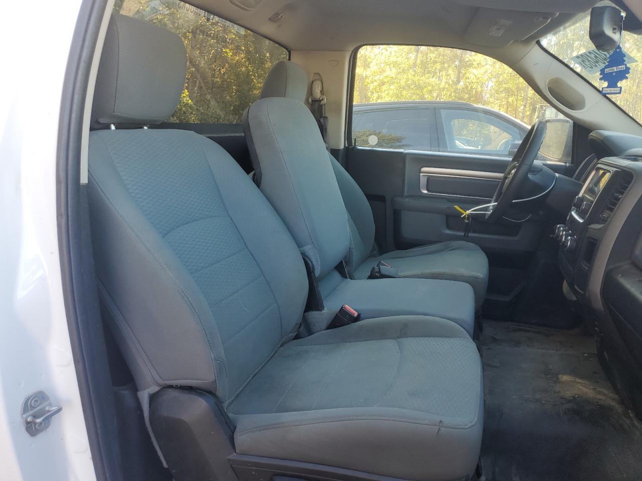 2019 Ram 1500 Classic Tradesman VIN: 3C6JR7DG4KG562452 Lot: 85346485