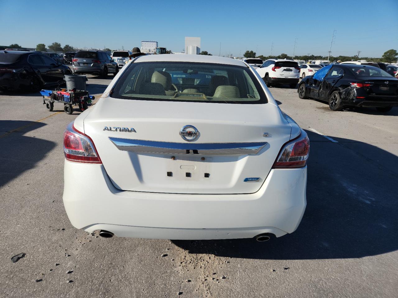 2013 Nissan Altima 2.5 VIN: 1N4AL3AP4DC239490 Lot: 82438795