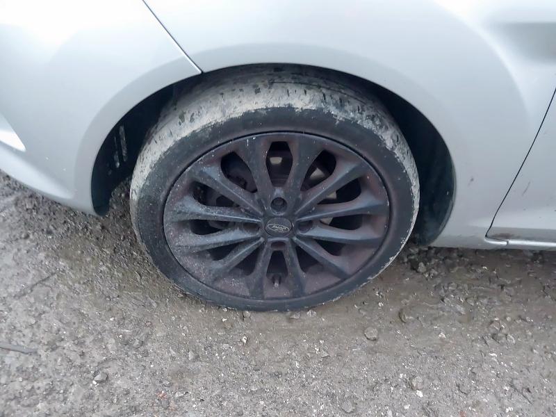 2009 FORD FIESTA STYLE  82 