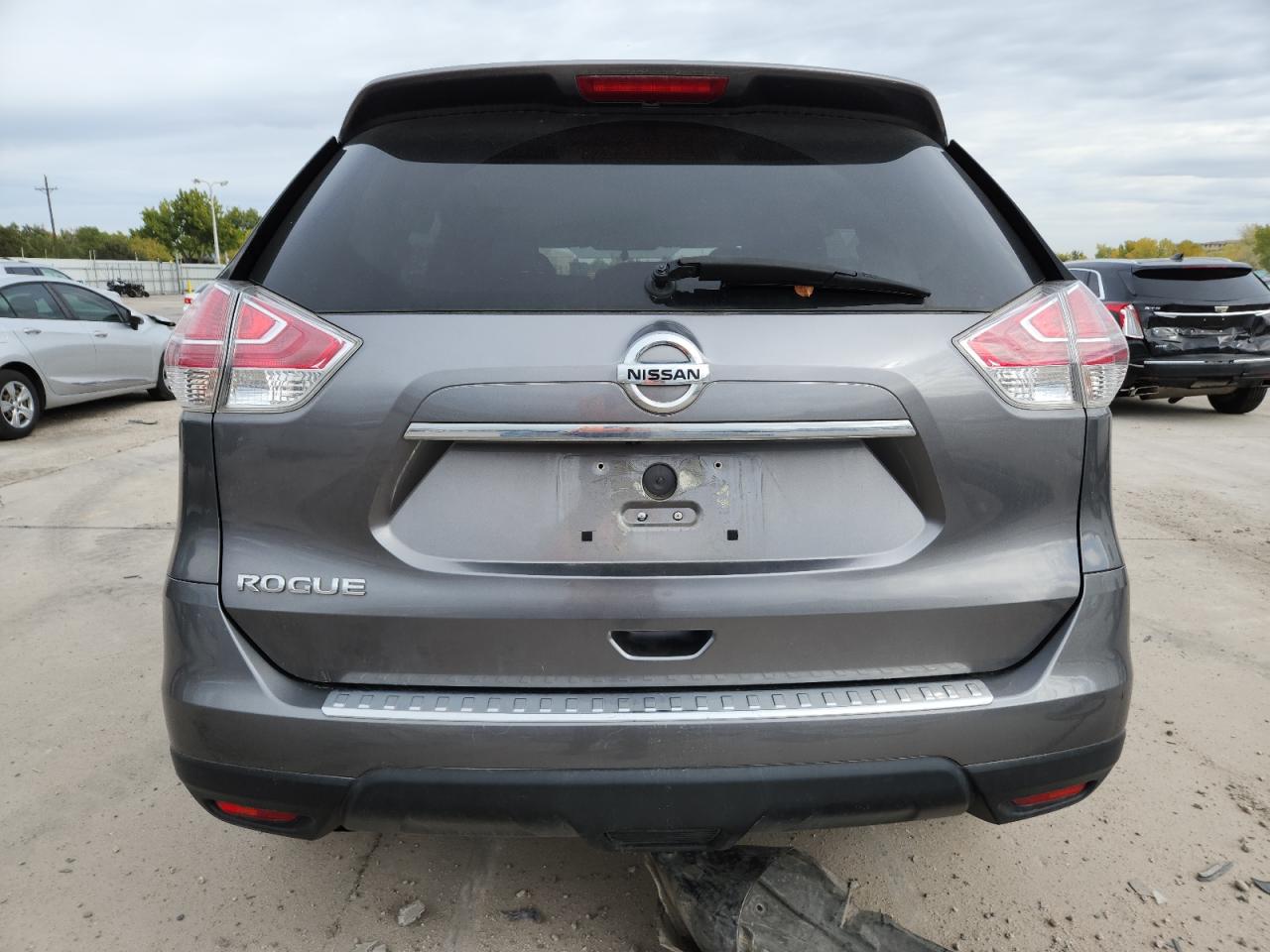 2016 Nissan Rogue S VIN: JN8AT2MT9GW017807 Lot: 82396115