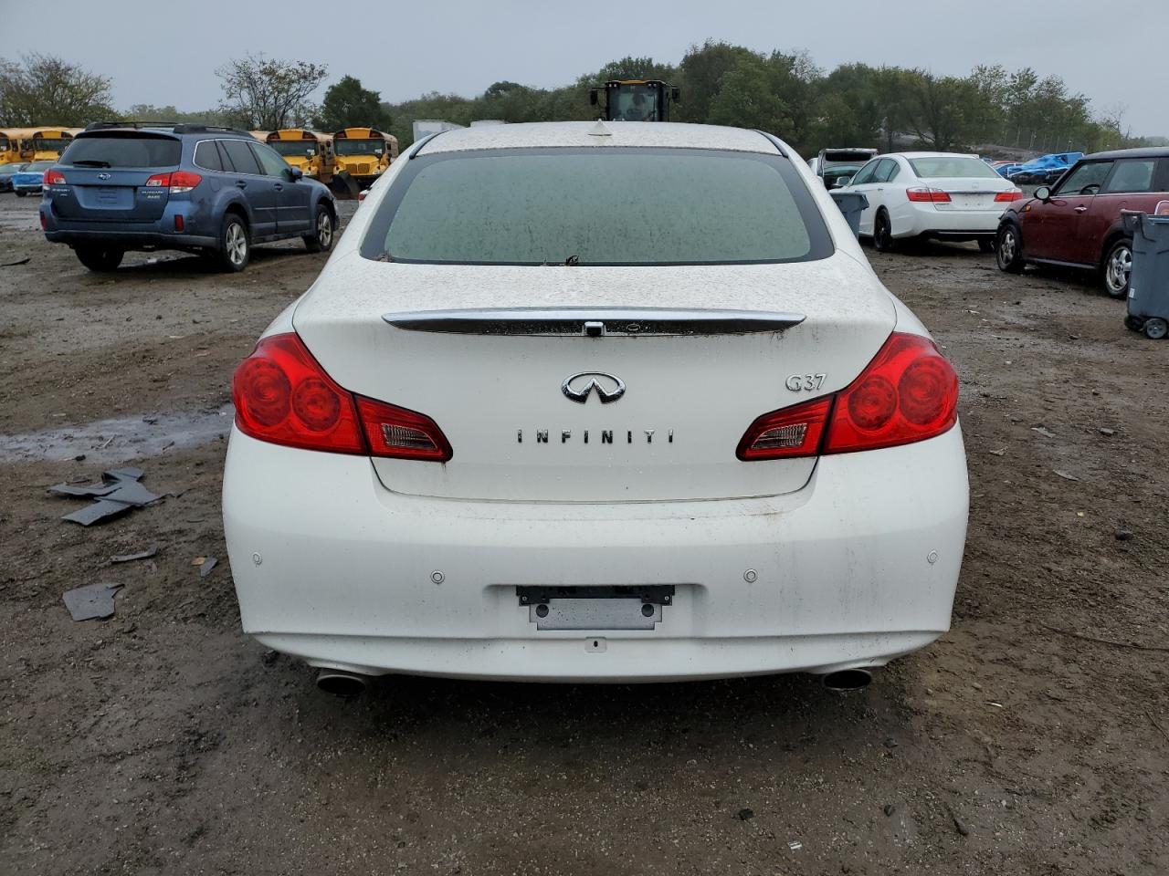 2011 Infiniti G37 Base VIN: JN1CV6AP7BM300050 Lot: 84932495