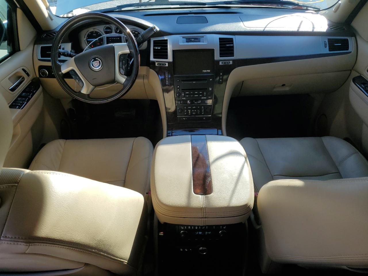 2010 Cadillac Escalade Premium VIN: 1GYUKCEF1AR265978 Lot: 84265465