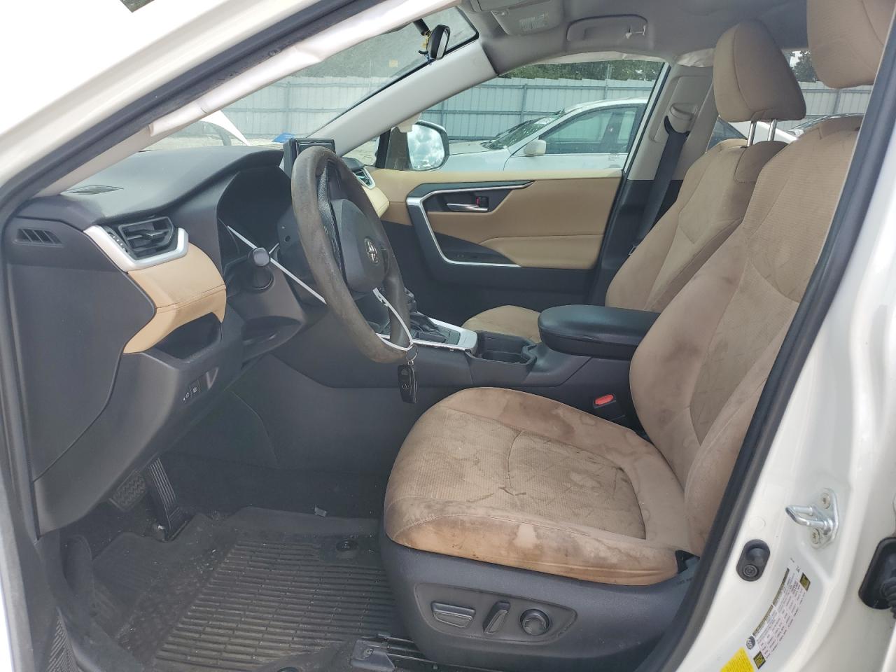 2021 Toyota Rav4 Xle VIN: 2T3W1RFV1MC140592 Lot: 82310005