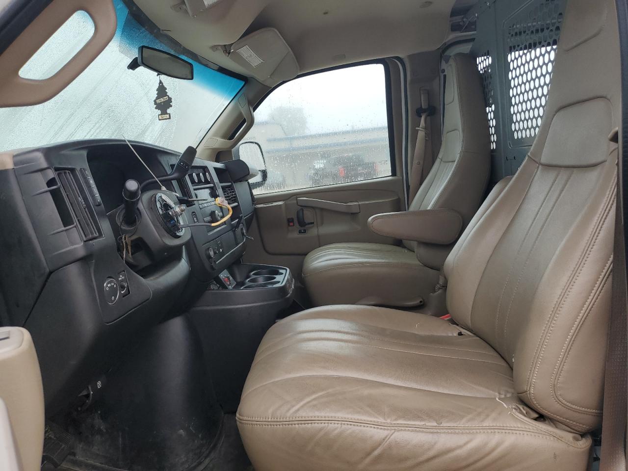 2017 Chevrolet Express G2500 VIN: 1GCWGAFF4H1137102 Lot: 86283605