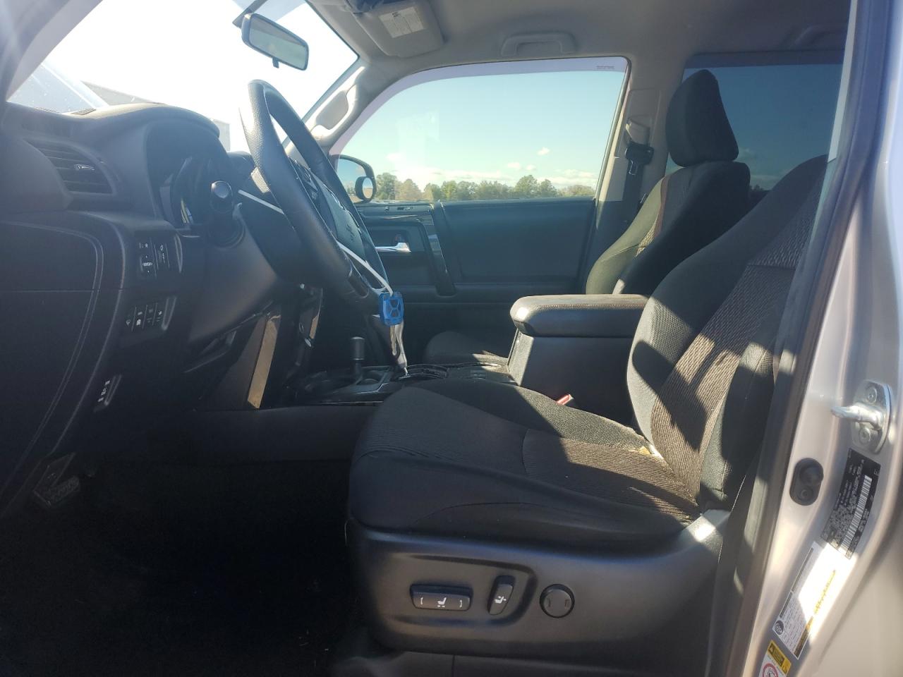 2019 Toyota 4Runner Sr5/Sr5 Premium VIN: JTEBU5JR2K5667581 Lot: 85728845