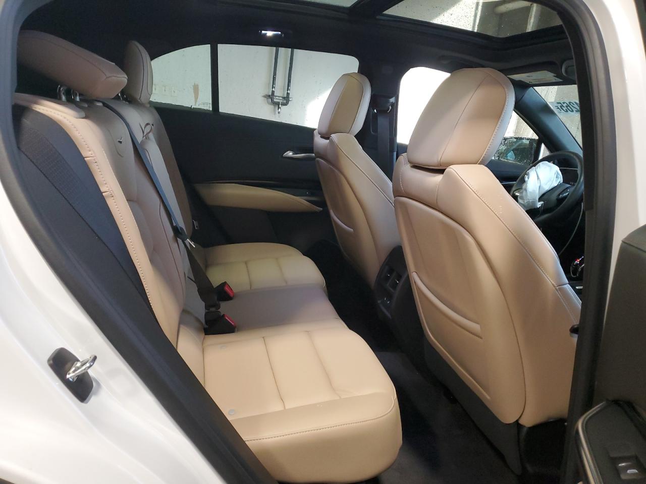 2024 Cadillac Xt4 Luxury VIN: 1GYFZBR43RF147208 Lot: 89814265