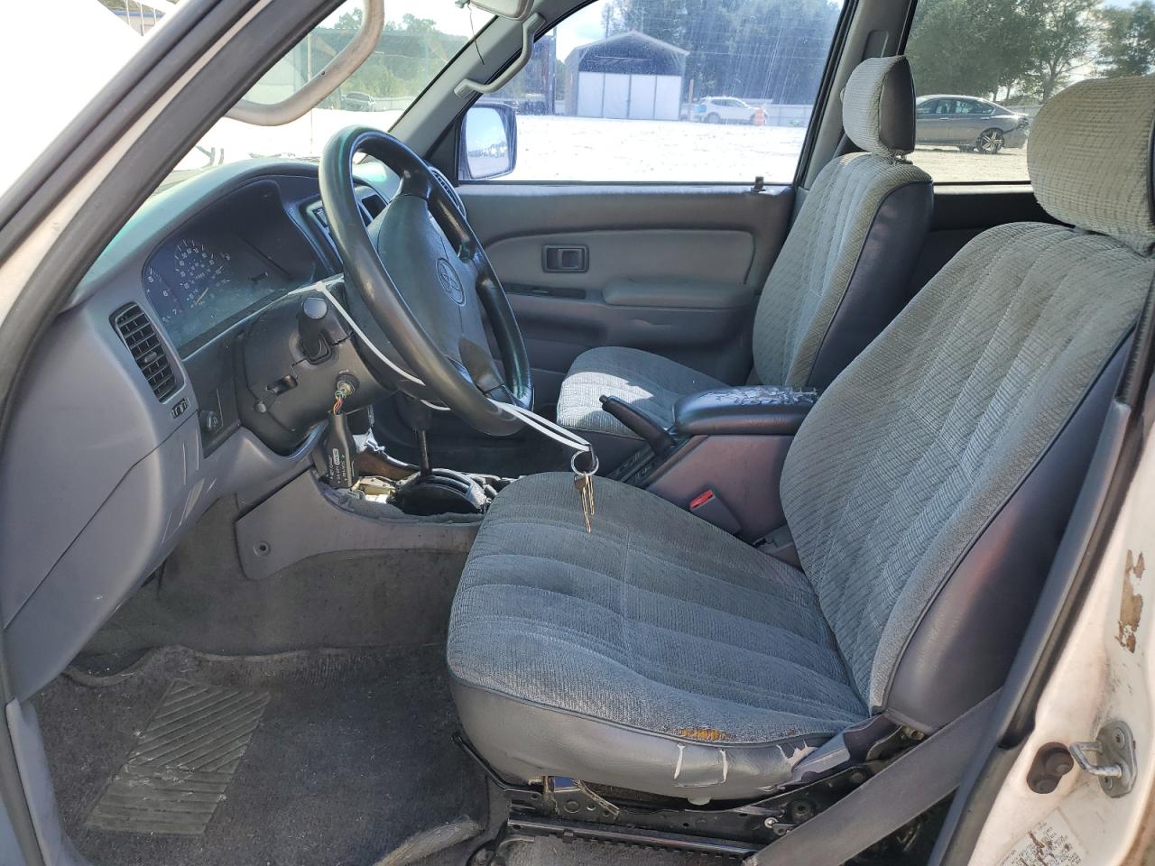 1998 Toyota 4Runner VIN: JT3GM84R9W0030332 Lot: 85716595