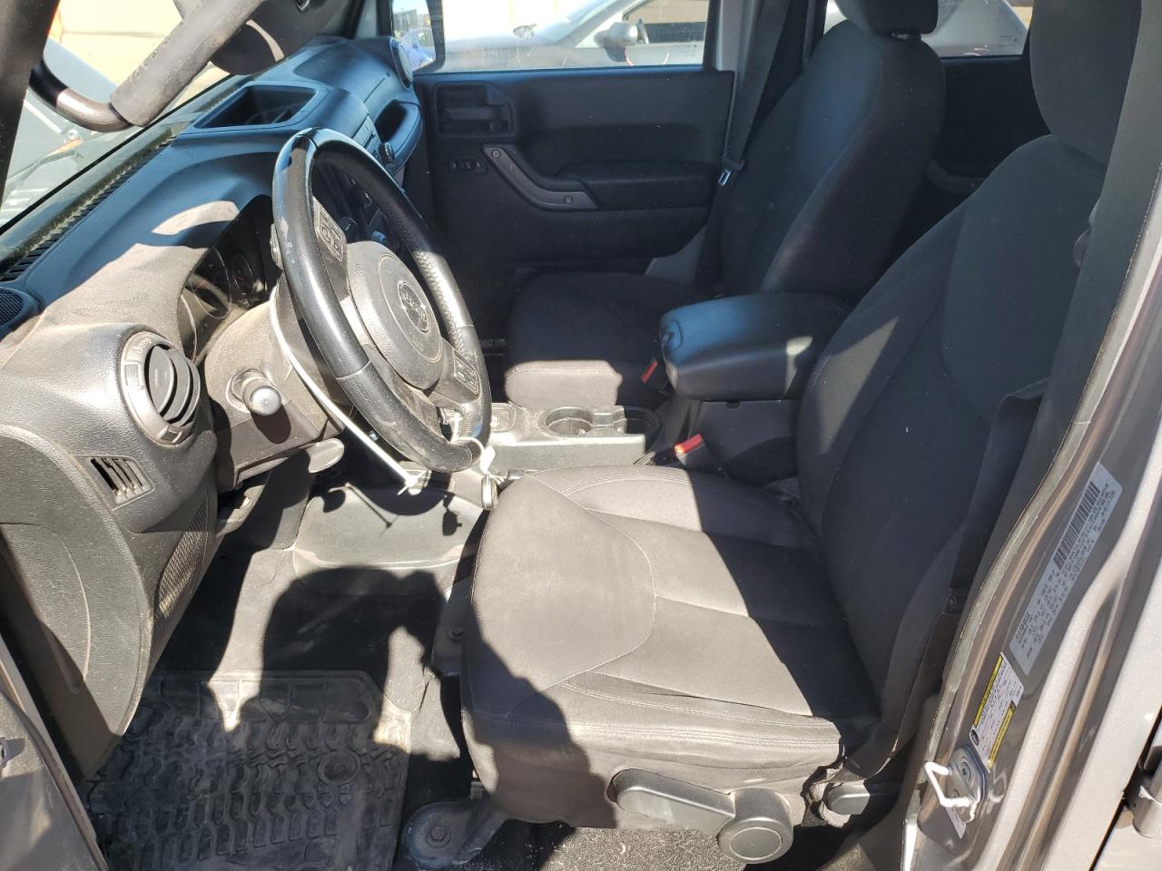 2018 Jeep Wrangler Unlimited Sport VIN: 1C4BJWDG6JL938794 Lot: 82673865