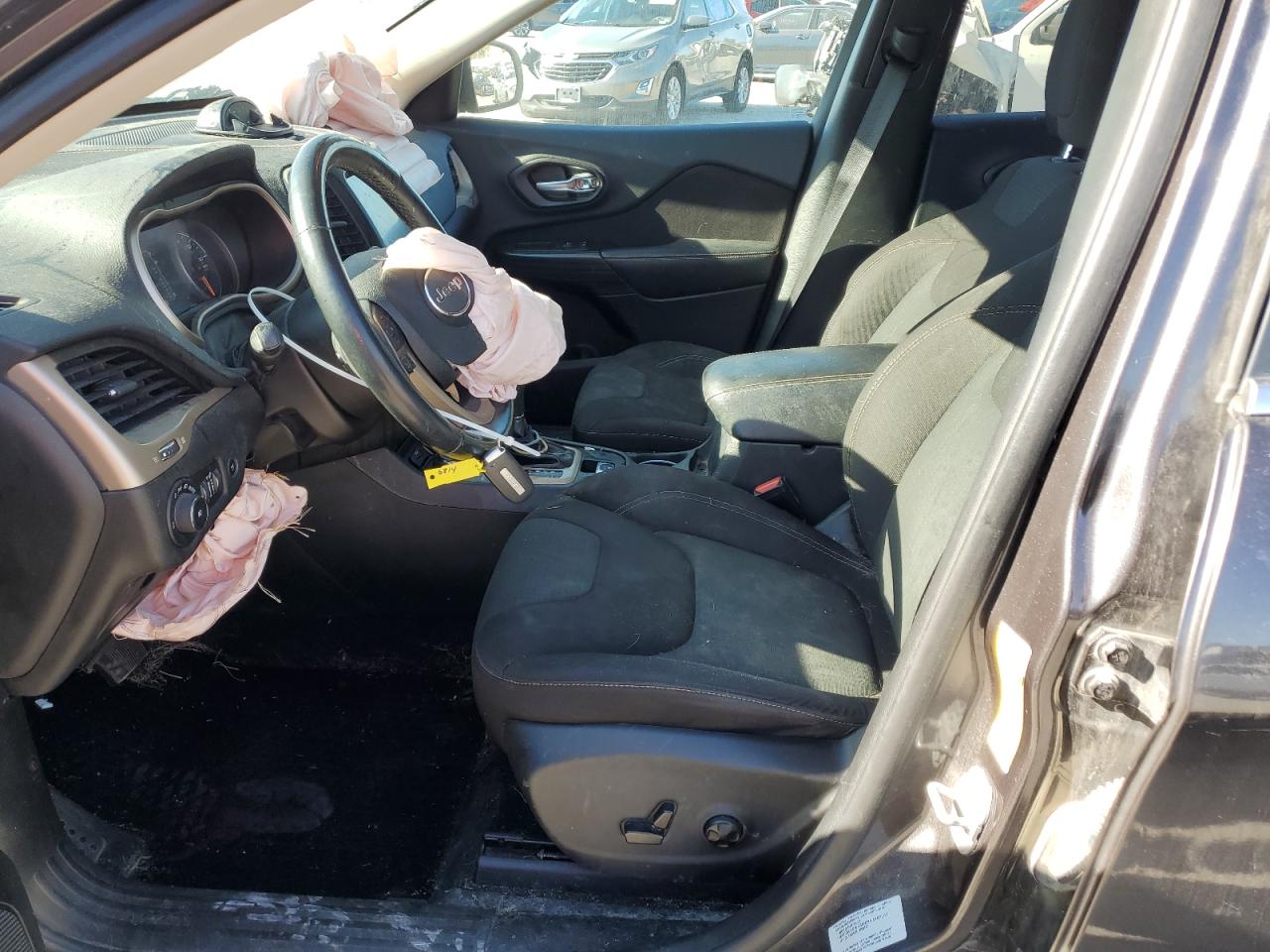 2016 Jeep Cherokee Latitude VIN: 1C4PJMCS6GW133949 Lot: 85865355