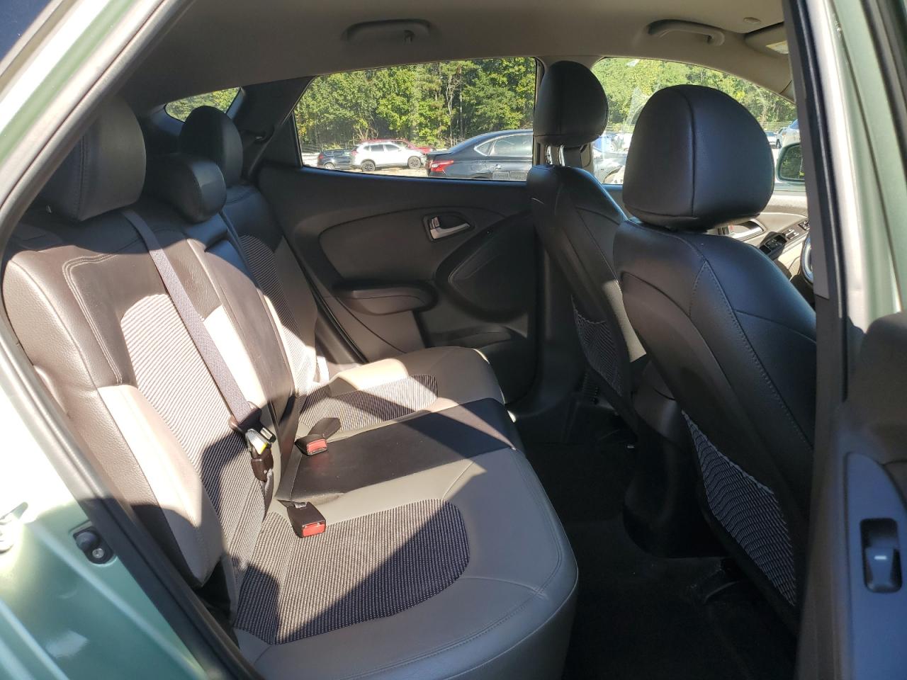 2012 Hyundai Tucson Gls VIN: KM8JUCAC5CU335881 Lot: 84771235