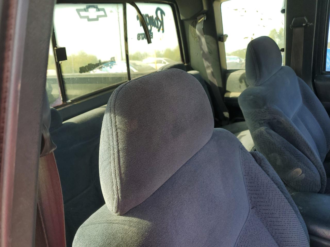 1995 Chevrolet Gmt-400 K1500 VIN: 2GCEK19K9S1203325 Lot: 84732025