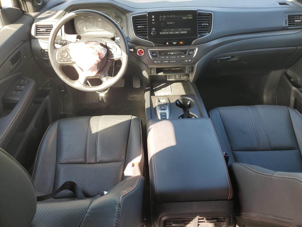 2024 Honda Passport Trail Sport VIN: 5FNYF8H65RB005427 Lot: 82565825