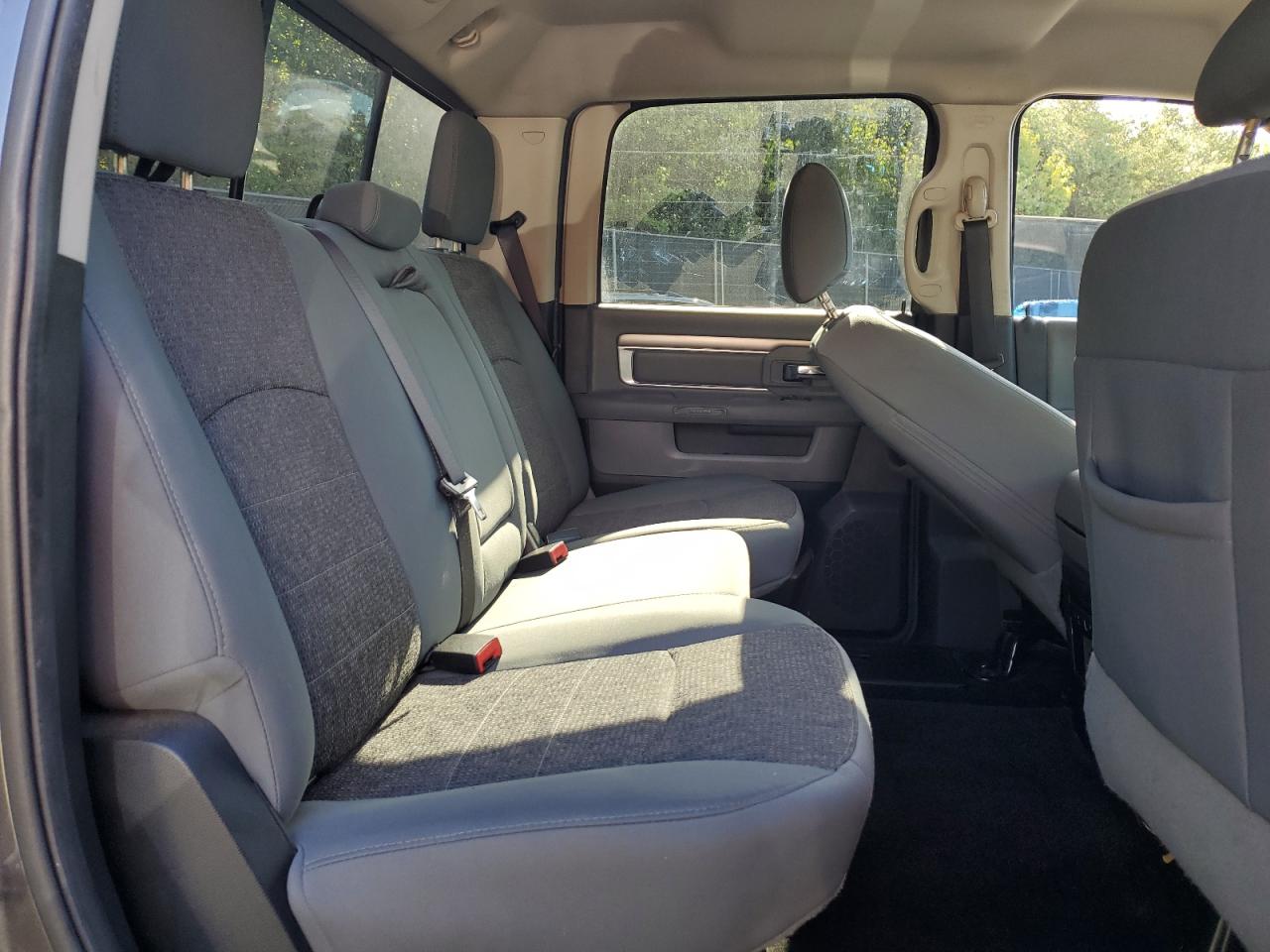 2016 Ram 1500 Slt VIN: 3C6RR7LT8GG275933 Lot: 84960605