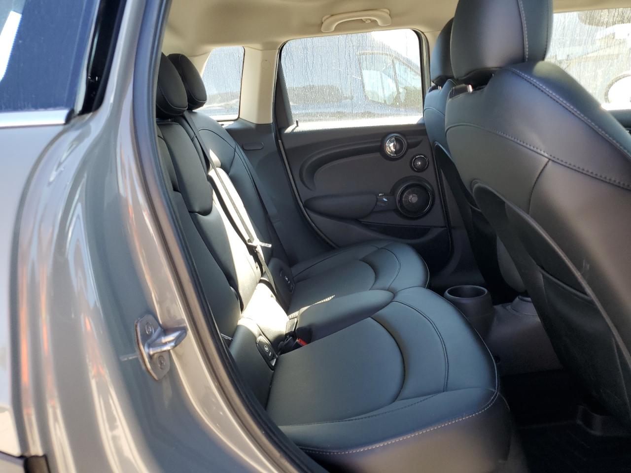 2016 Mini Cooper VIN: WMWXU1C57G2D10287 Lot: 84042465