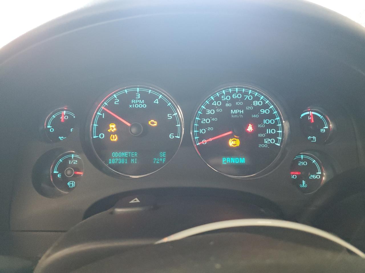 2013 GMC Yukon Sle VIN: 1GKS2AE02DR339320 Lot: 83984415