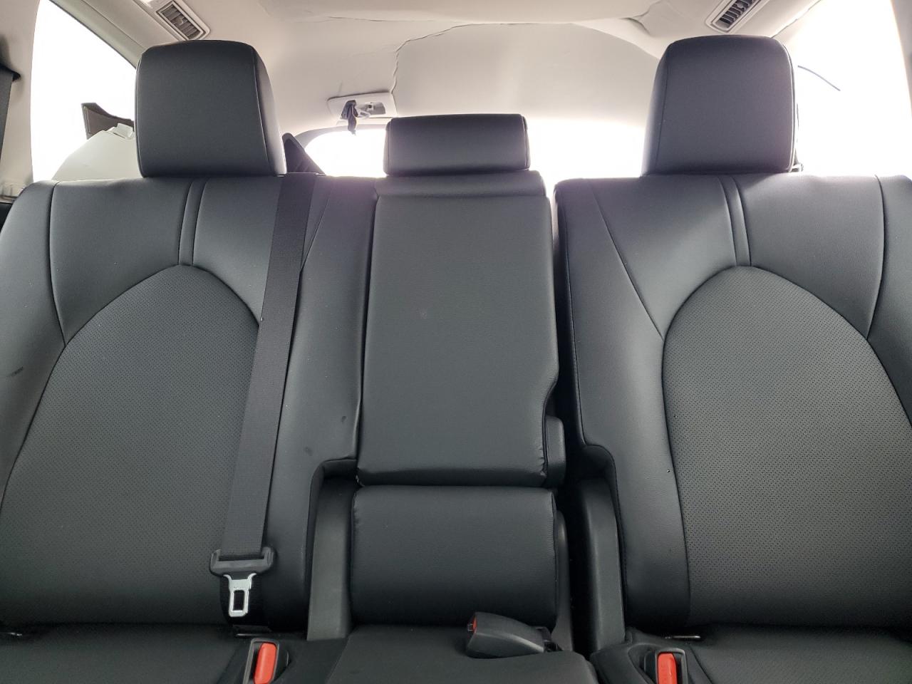 2024 Toyota Grand Highlander Xle VIN: 5TDACAB54RS021700 Lot: 86113205