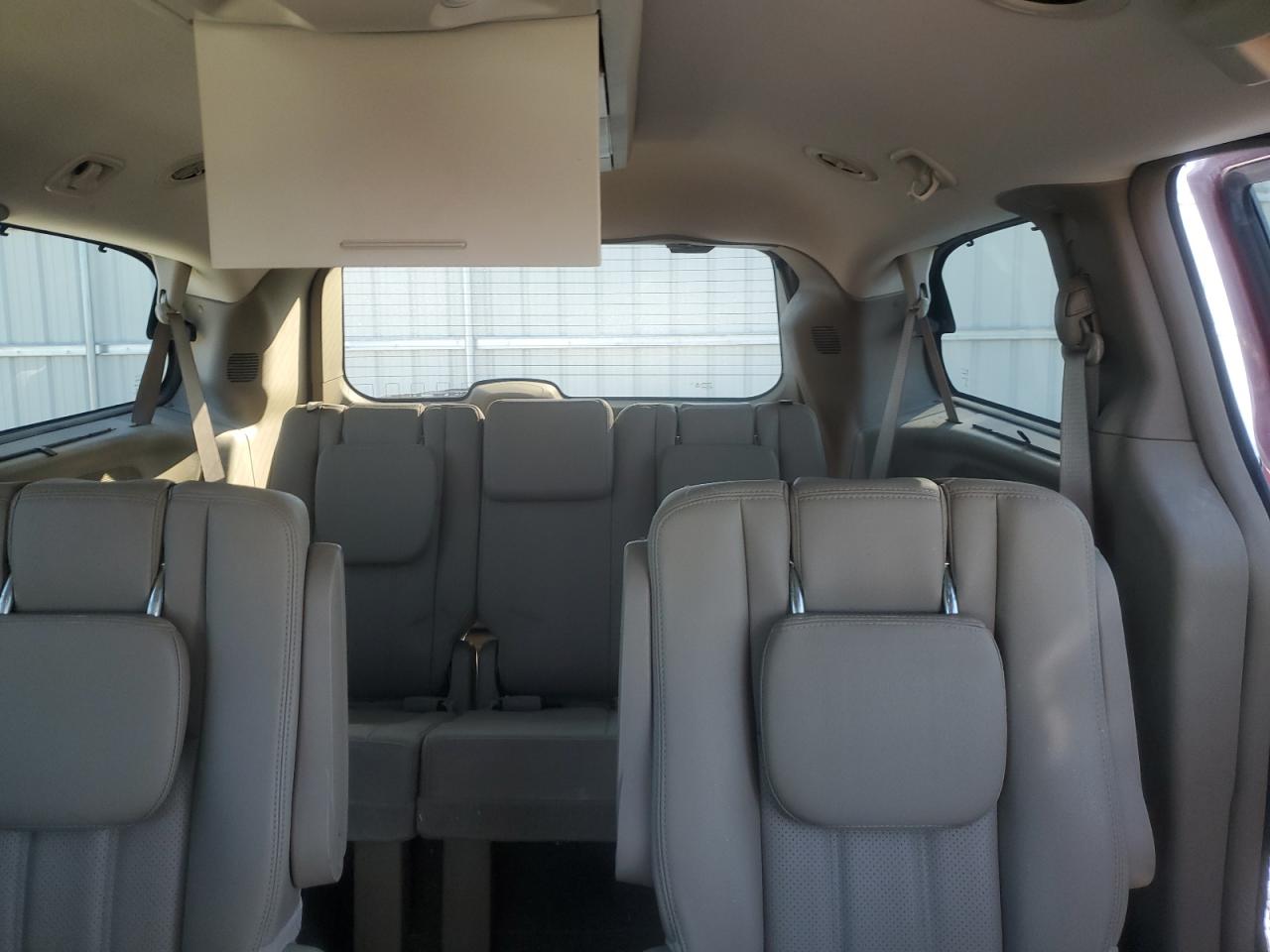 2015 Chrysler Town & Country Touring L VIN: 2C4RC1CG8FR638900 Lot: 81228305