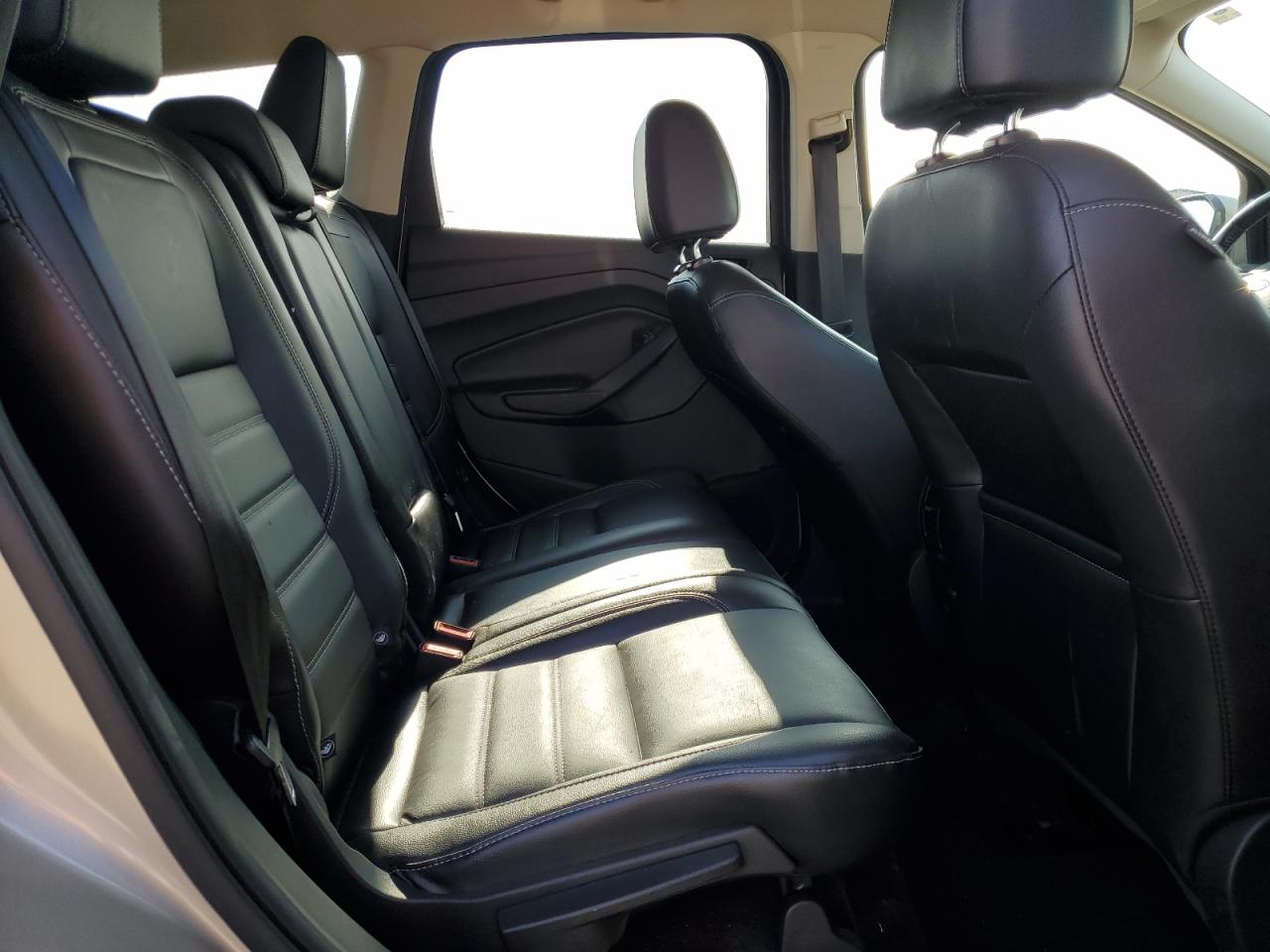 2017 Ford Escape Titanium VIN: 1FMCU9J9XHUC74423 Lot: 86194825