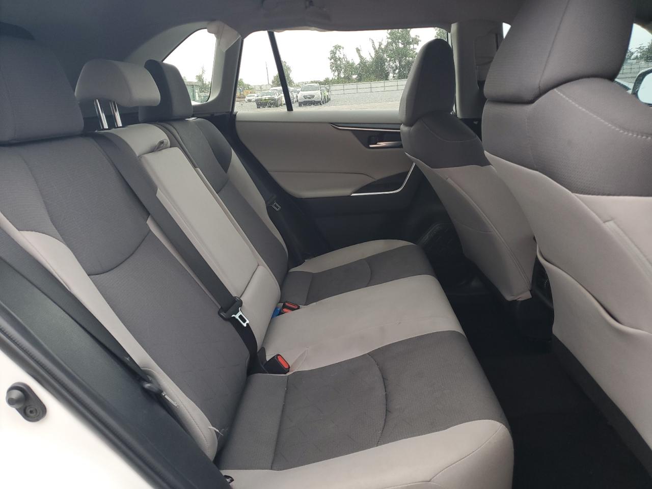 2025 Toyota Rav4 Xle VIN: 2T3W1RFV2SW368595 Lot: 84215975