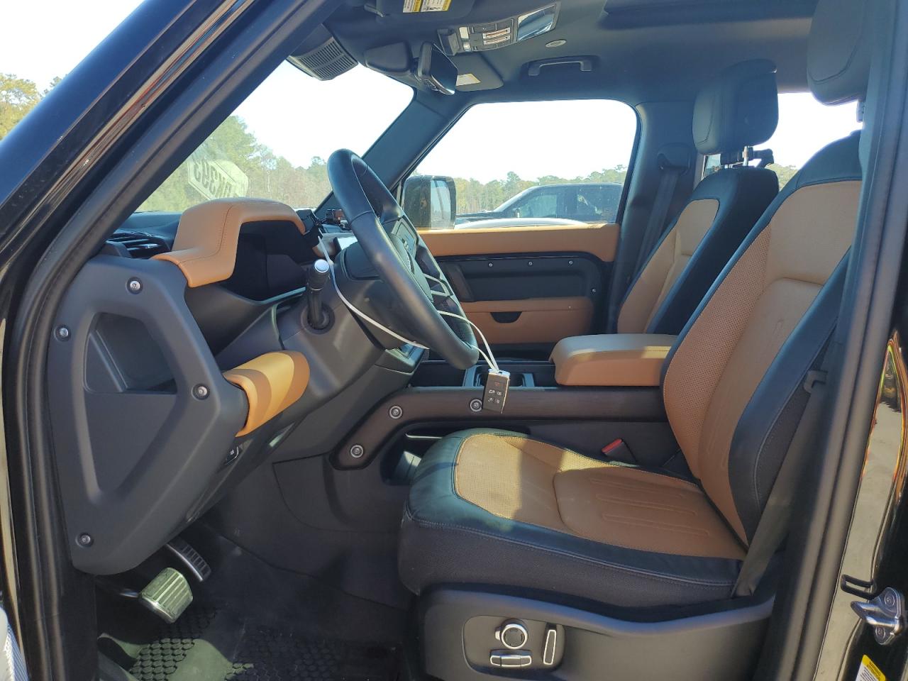 2024 Land Rover Defender 130 X VIN: SALEXFEU3R2347901 Lot: 90226115