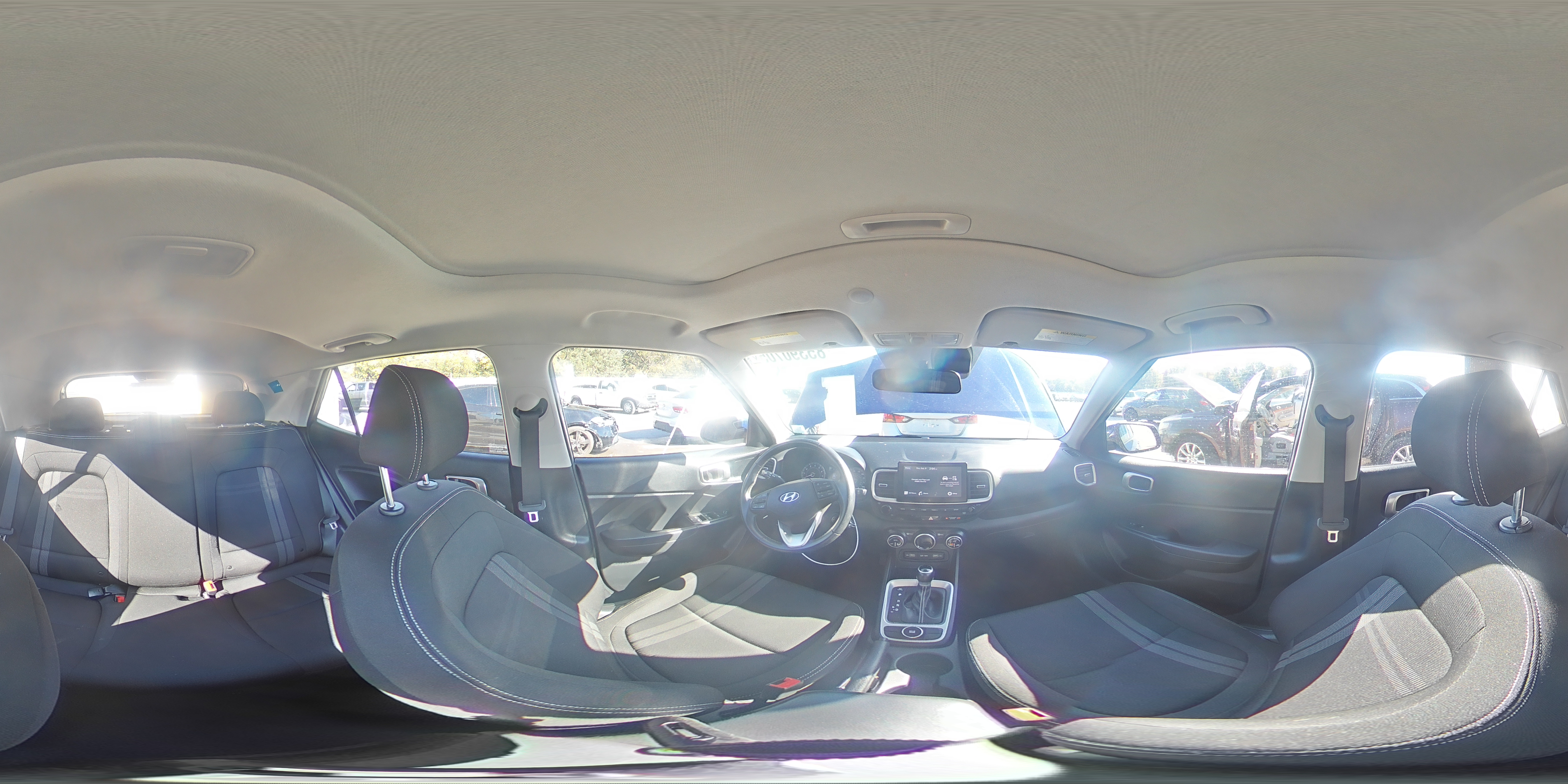 2022 Hyundai Venue Sel VIN: KMHRC8A38NU172858 Lot: 85390705