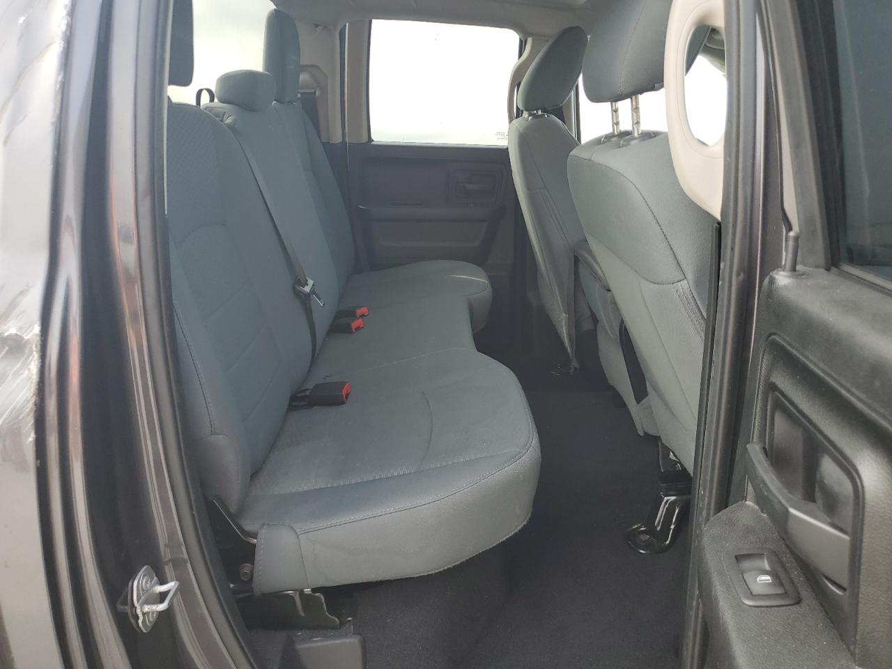 2017 Ram 1500 St VIN: 1C6RR6FTXHS609833 Lot: 89805345