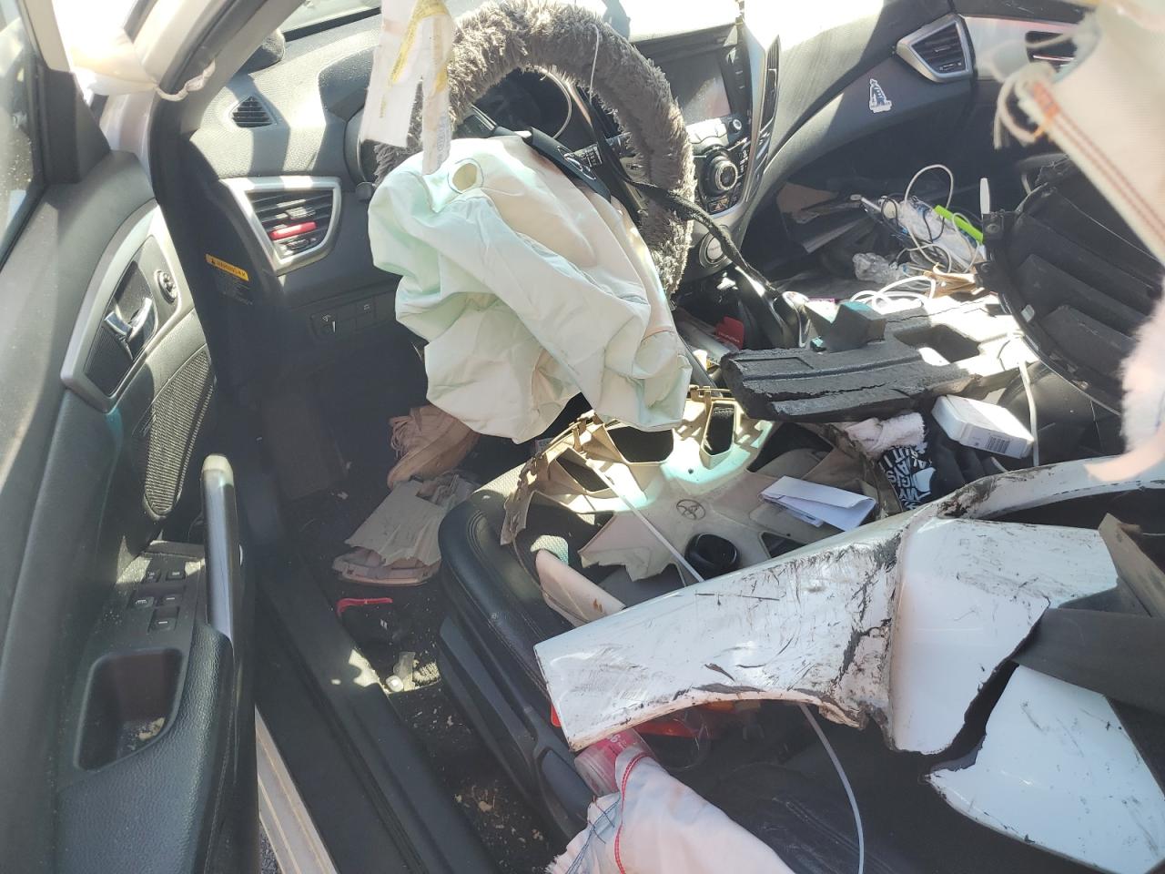 2014 Hyundai Veloster VIN: KMHTC6AD7EU216318 Lot: 85651955