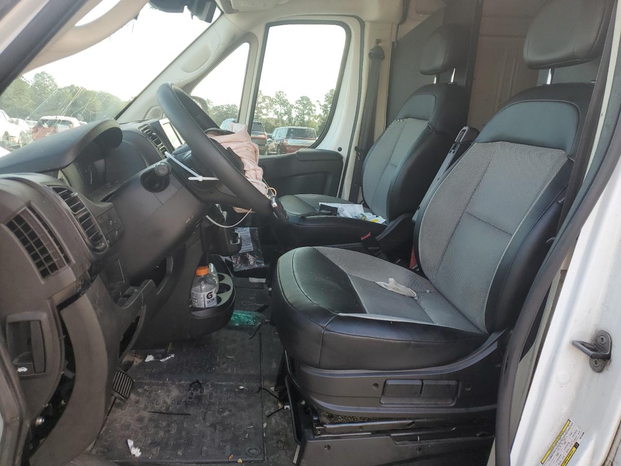 2022 Ram Promaster 2500 2500 High VIN: 3C6LRVDG2NE123098 Lot: 82185715