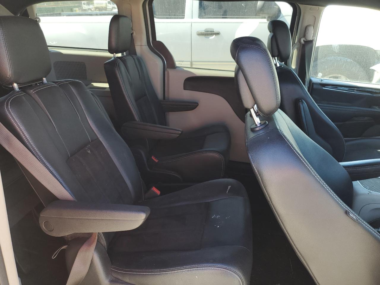 2019 Dodge Grand Caravan Sxt VIN: 2C4RDGCG9KR726056 Lot: 86832375