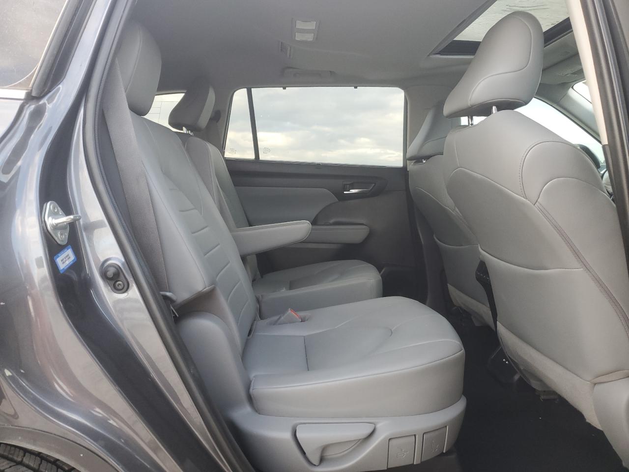 2020 Toyota Highlander Xle VIN: 5TDGZRAHXLS007973 Lot: 86879185