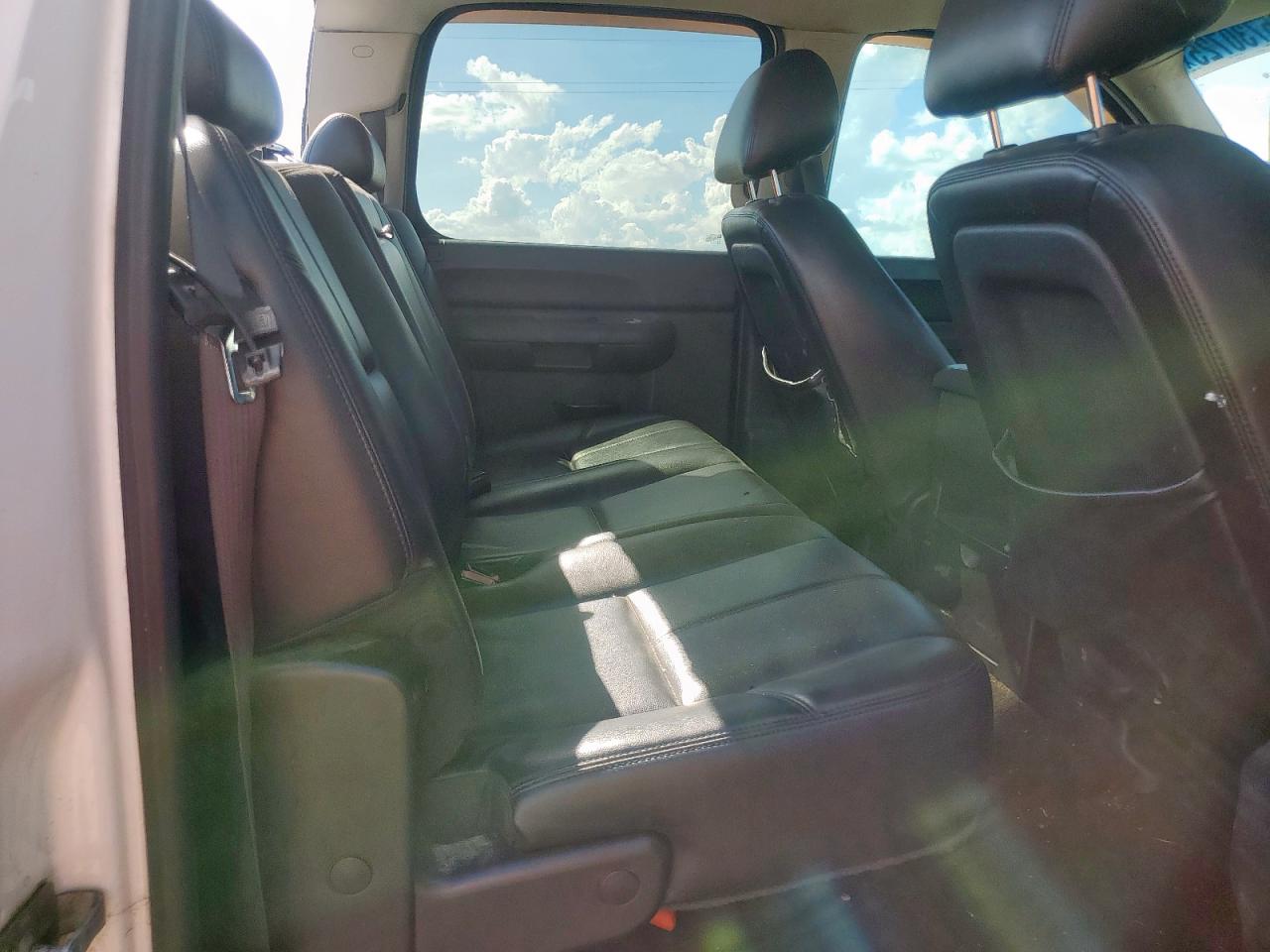 2011 Chevrolet Silverado C1500 Lt VIN: 3GCPCSE04BG394658 Lot: 85730725