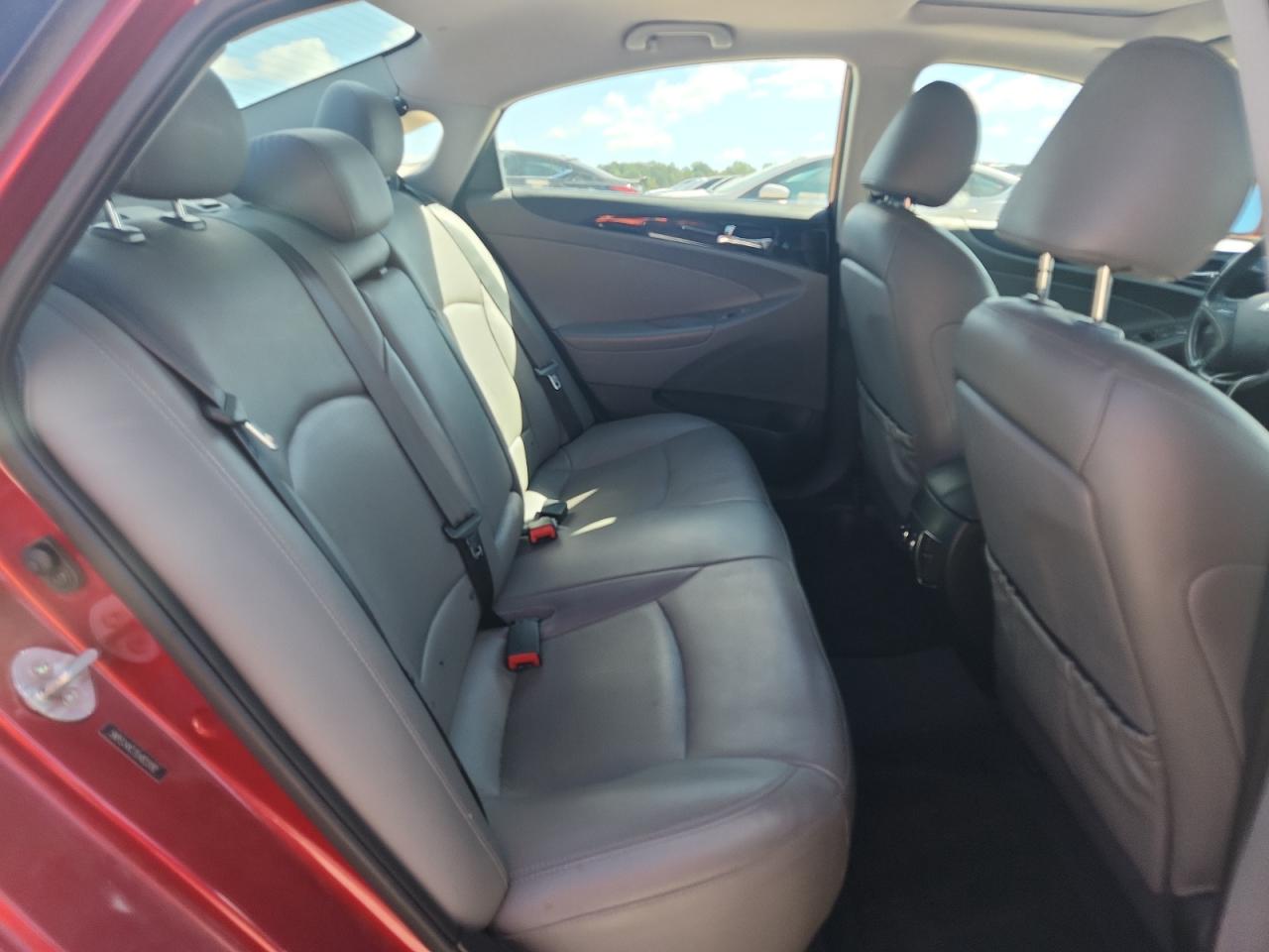 2014 Hyundai Sonata Se VIN: 5NPEC4AC7EH823192 Lot: 86286355