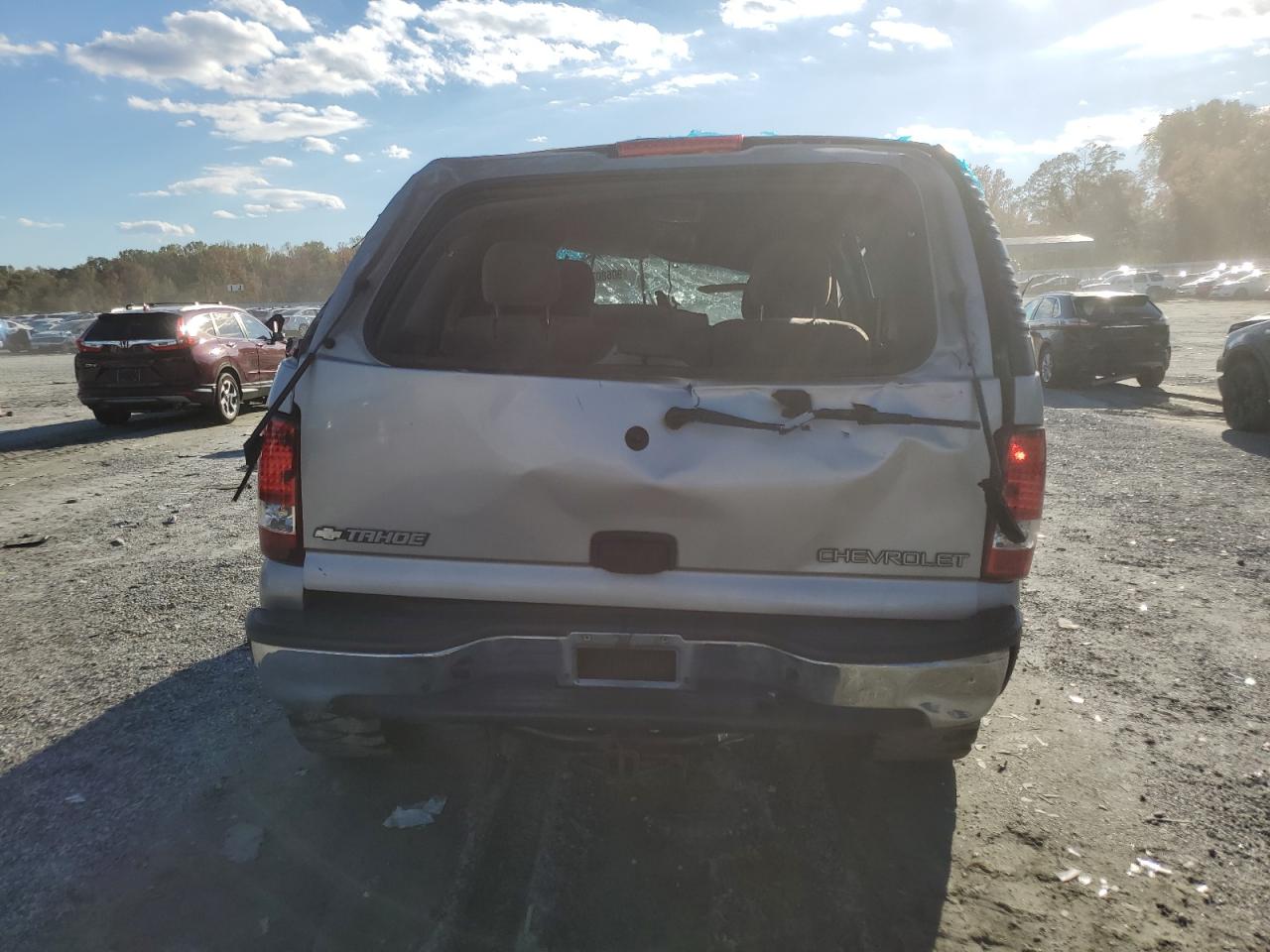 2005 Chevrolet Tahoe C1500 VIN: 1GNEC13V35R255343 Lot: 90680745