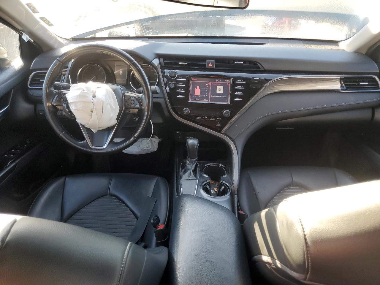 2019 Toyota Camry L VIN: 4T1B11HK3KU808142 Lot: 84701155