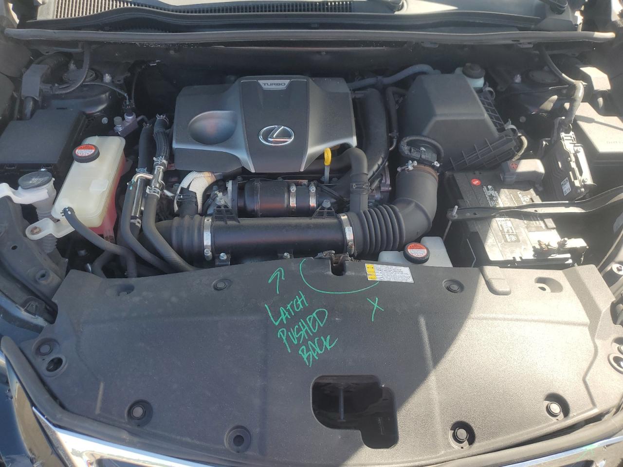 2015 Lexus Nx 200T VIN: JTJBARBZ0F2032317 Lot: 81366235