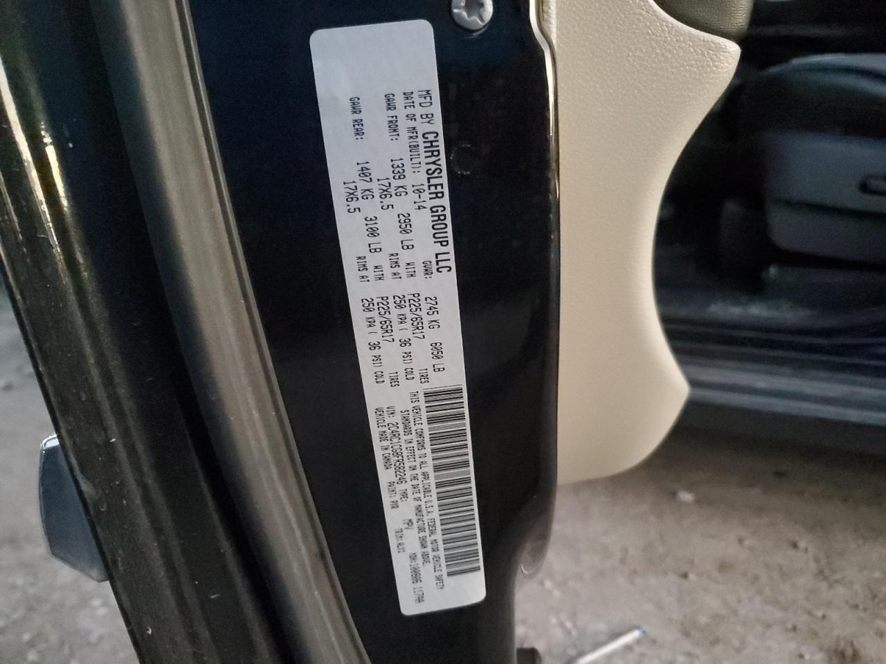 2015 Chrysler Town & Country Touring L VIN: 2C4RC1CG8FR582246 Lot: 84428605